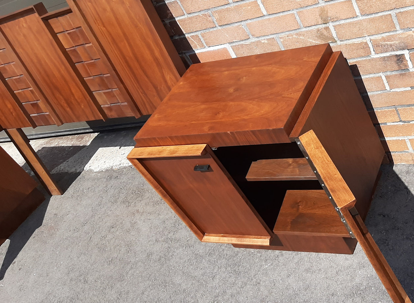 REFINISHED MCM Walnut Brutalist Bedroom SET in Paul Evans style, PERFECT
