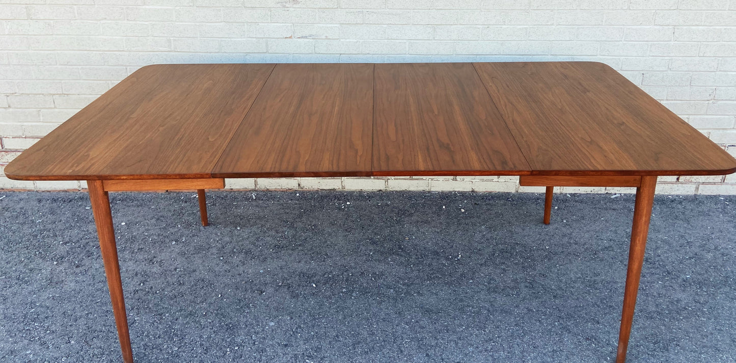 REFINISHED Mid Century Modern Walnut Table w 3 Leaves by Honderich 46" -98"