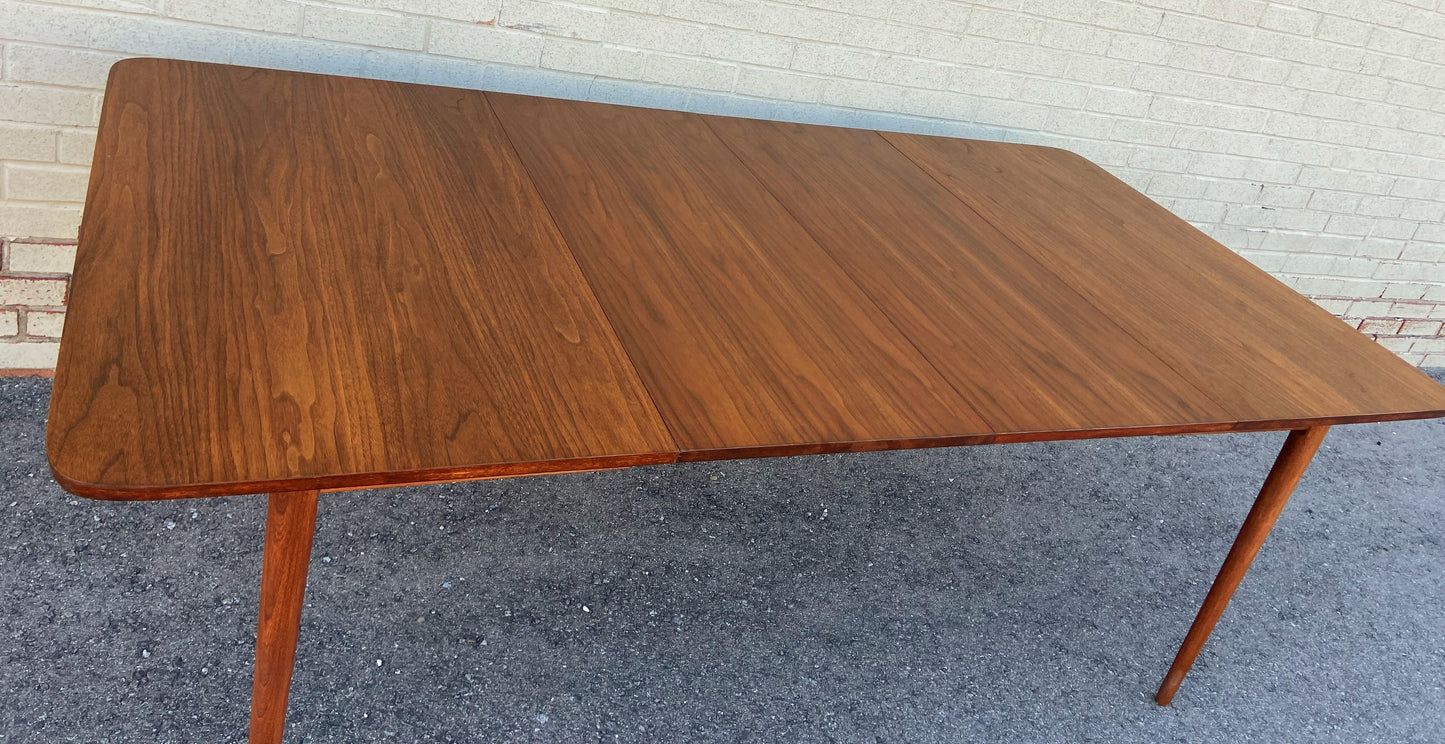 REFINISHED Mid Century Modern Walnut Table w 3 Leaves by Honderich 46" -98"