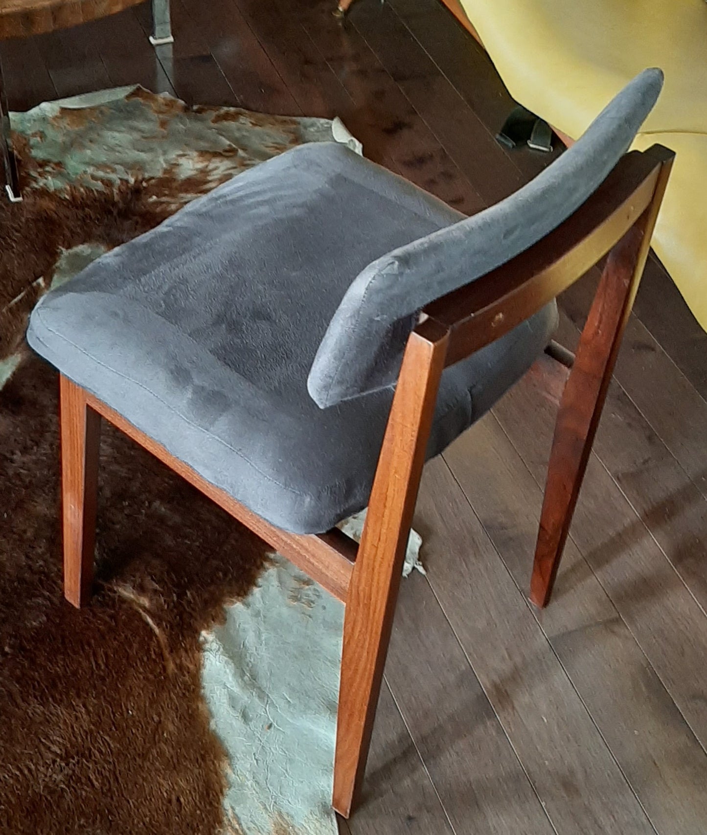 6 RESTORED Mid Century Modern Solid Teak Chairs by Jan Kuypers, perfect, each $167 only - Mid Century Modern Toronto