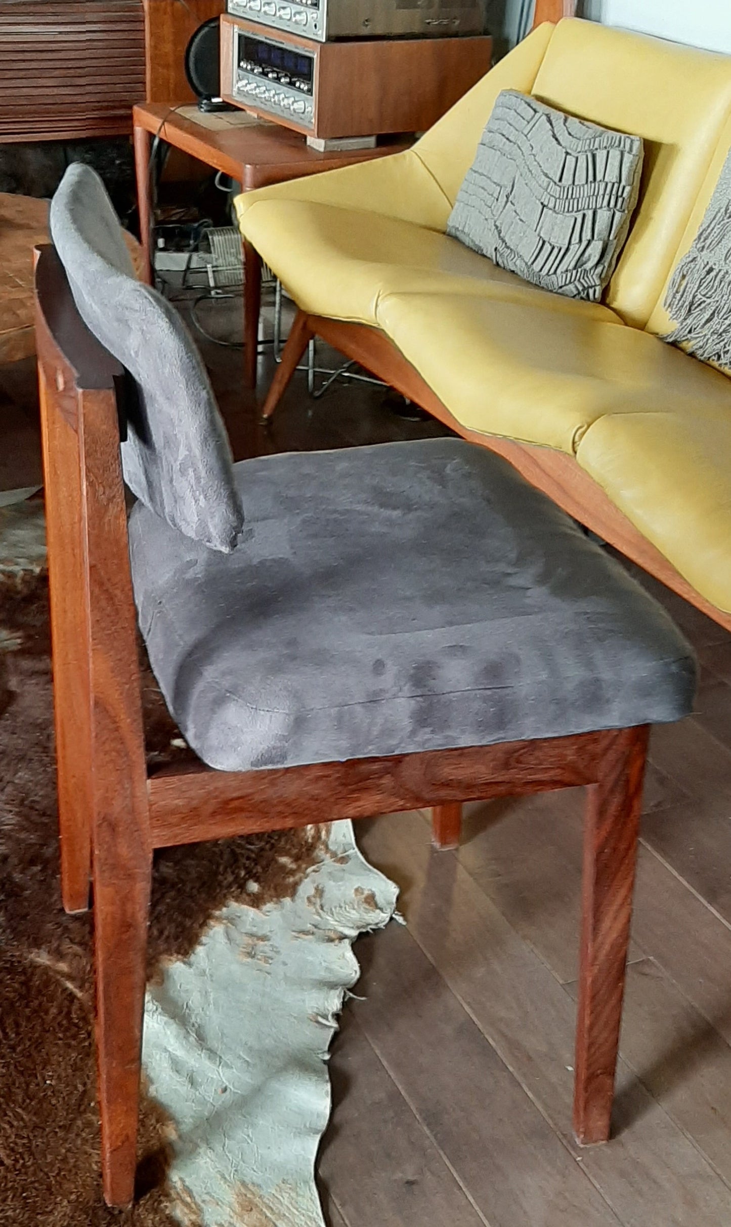 6 RESTORED Mid Century Modern Solid Teak Chairs by Jan Kuypers, perfect, each $167 only - Mid Century Modern Toronto
