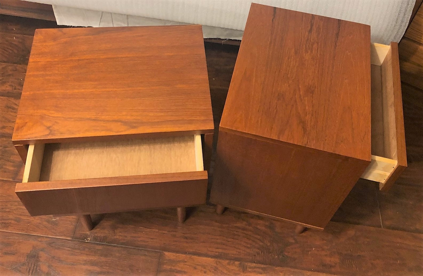 REFINISHED MCM Teak platform bed Queen with storage drawers, 2 night stands options, PERFECT - Mid Century Modern Toronto