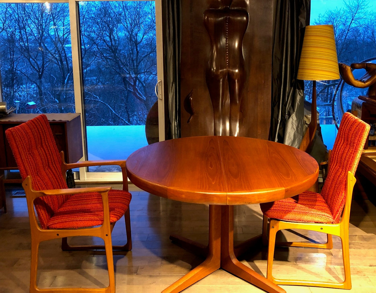 REFINISHED MCM Teak Table Round w 2 Leaves & 6 Chairs by Vamdrup- like NEW - Mid Century Modern Toronto