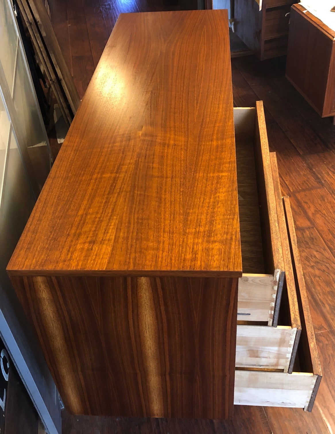 Mid Century Modern Walnut Dresser 6 Drawers REFINISHED, perfect - Mid Century Modern Toronto