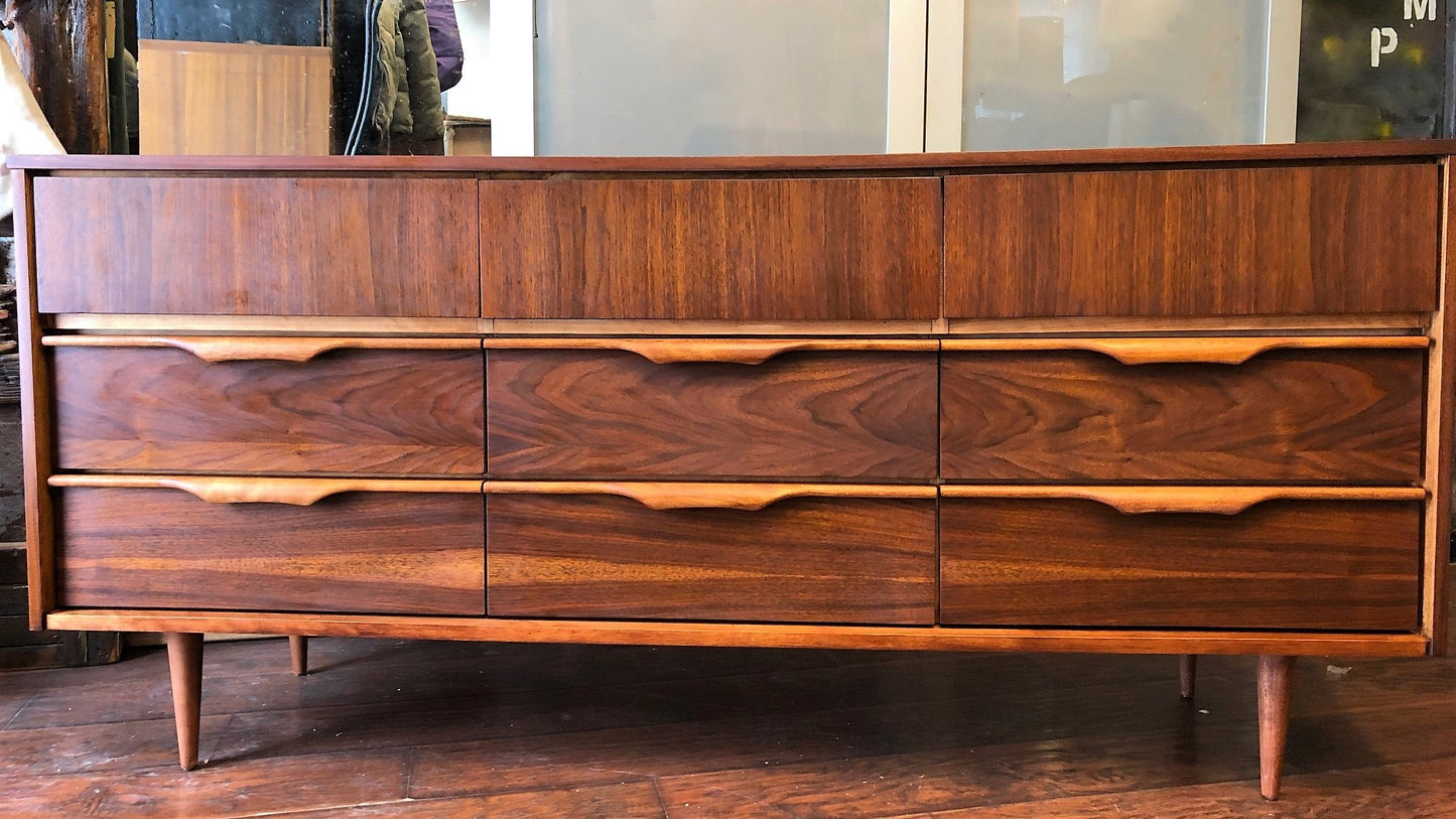 REFINISHED MCM Walnut Dresser 9 Drawers compact 65.5” Vic Art, perfect - Mid Century Modern Toronto
