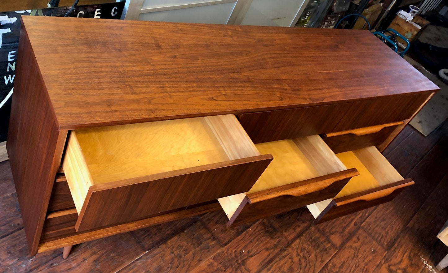 REFINISHED MCM Walnut Dresser 9 Drawers compact 65.5” Vic Art, perfect - Mid Century Modern Toronto