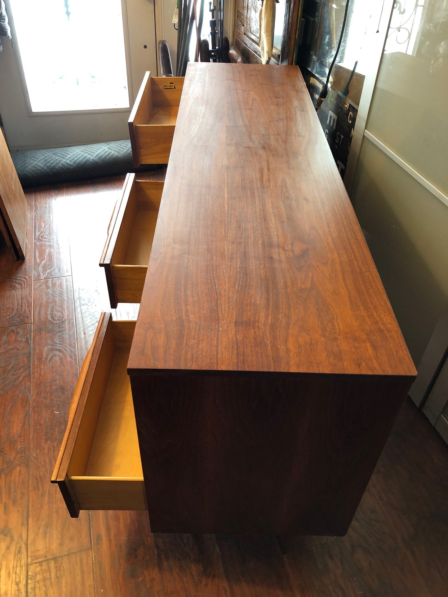 REFINISHED MCM Walnut Dresser 9 Drawers compact 65.5” Vic Art, perfect - Mid Century Modern Toronto