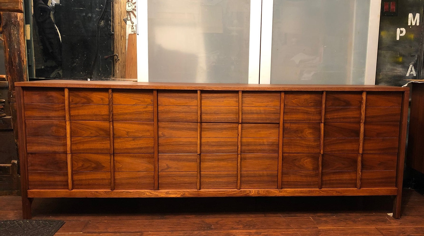 REFINISHED MCM Walnut Dresser 9 Drawers by Deilcraft 80” Perfect - Mid Century Modern Toronto