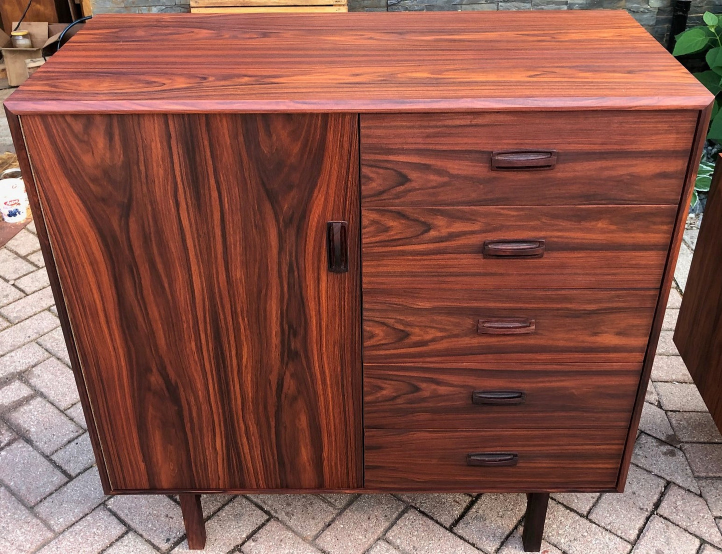 REFINISHED MCM Rosewood Bedroom set: Long dresser, tall dresser & platform bed w floating nightstands Queen, PERFECT - Mid Century Modern Toronto