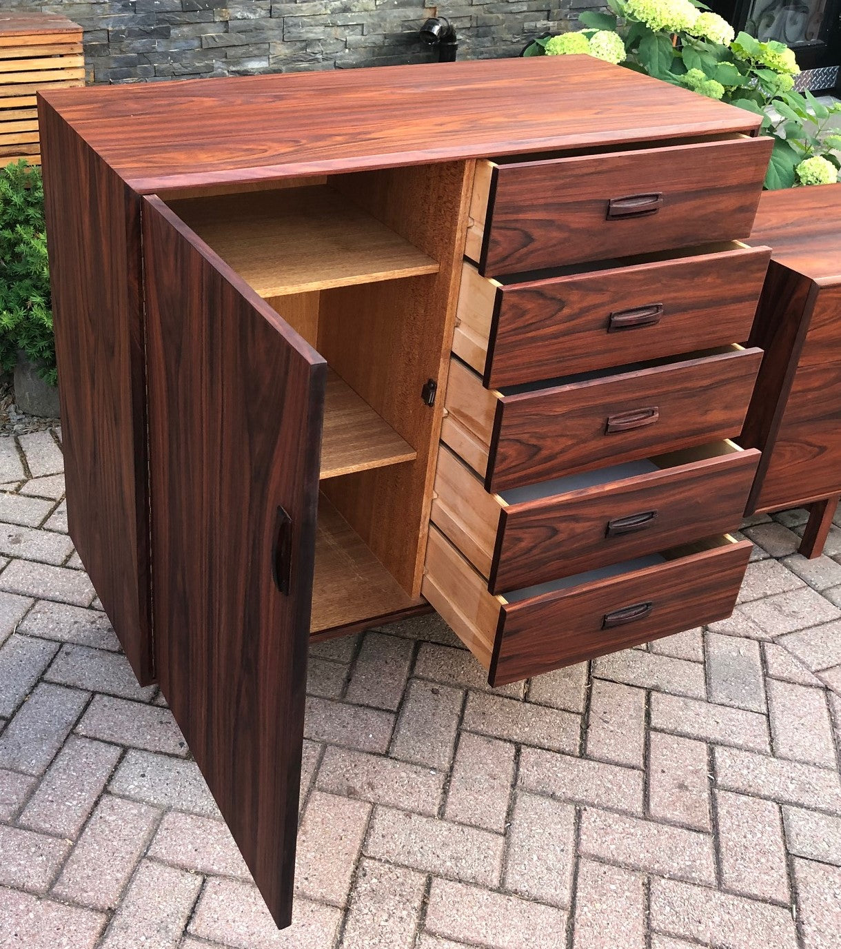 REFINISHED MCM Rosewood Bedroom set: Long dresser, tall dresser & platform bed w floating nightstands Queen, PERFECT - Mid Century Modern Toronto