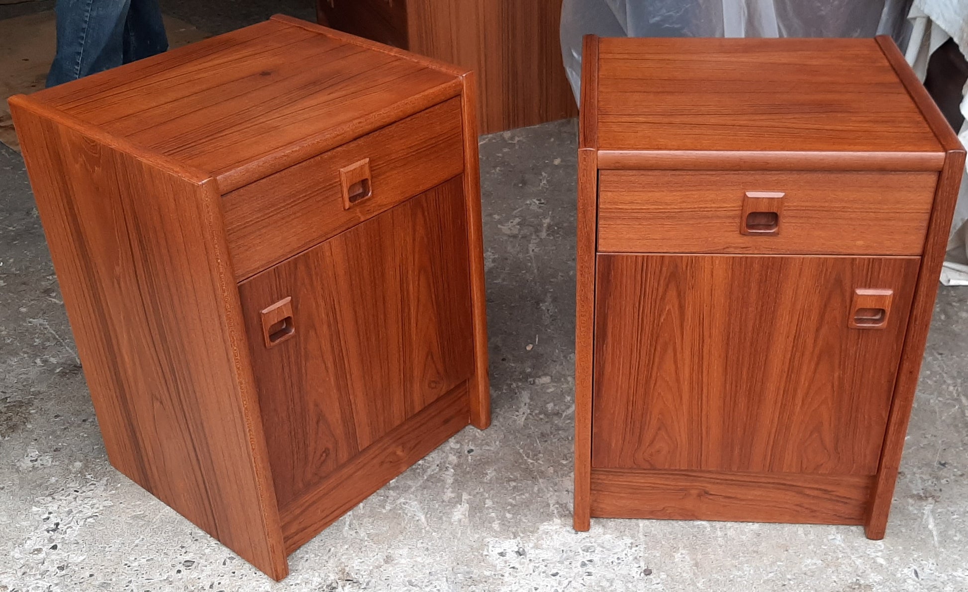 REFINISHED MCM Teak Dresser 8 Drawers, Wardrobe , 2 Nigh Stands, Queen Bed w Bookcase Headboard, PERFECT - Mid Century Modern Toronto