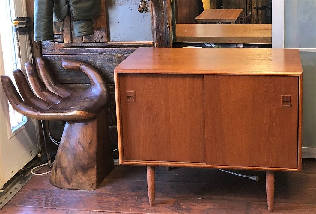 REFINISHED MCM  Teak Buffet Sideboard Console compact 36" PERFECT - Mid Century Modern Toronto