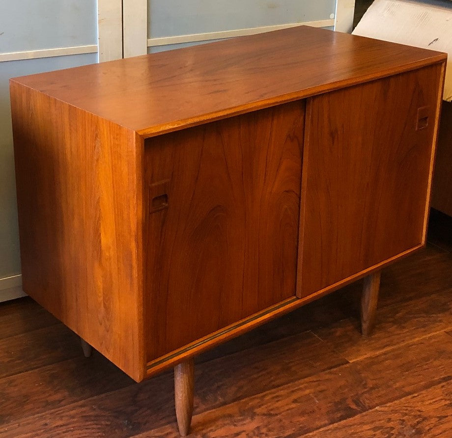 REFINISHED MCM  Teak Buffet Sideboard Console compact 36" PERFECT - Mid Century Modern Toronto