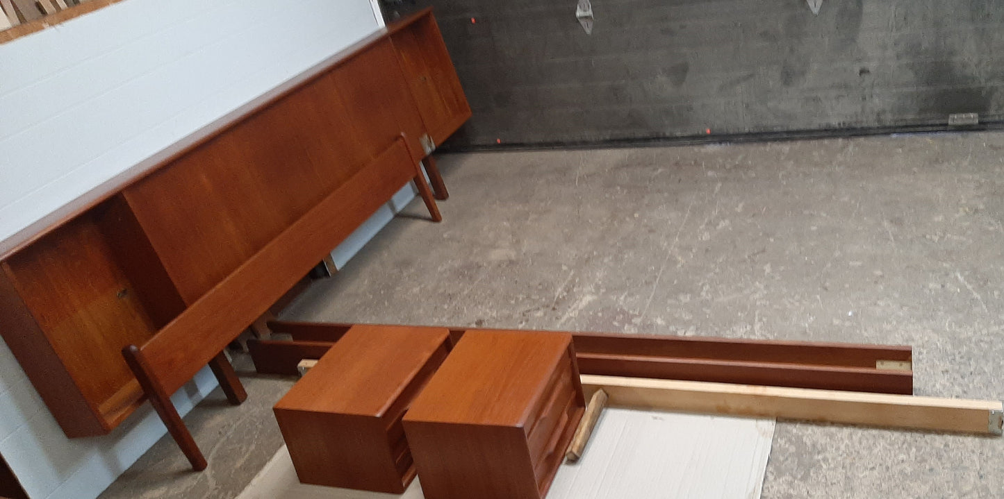 REFINISHED MCM Teak Platform Bed w floating nightstands Queen, PERFECT - Mid Century Modern Toronto