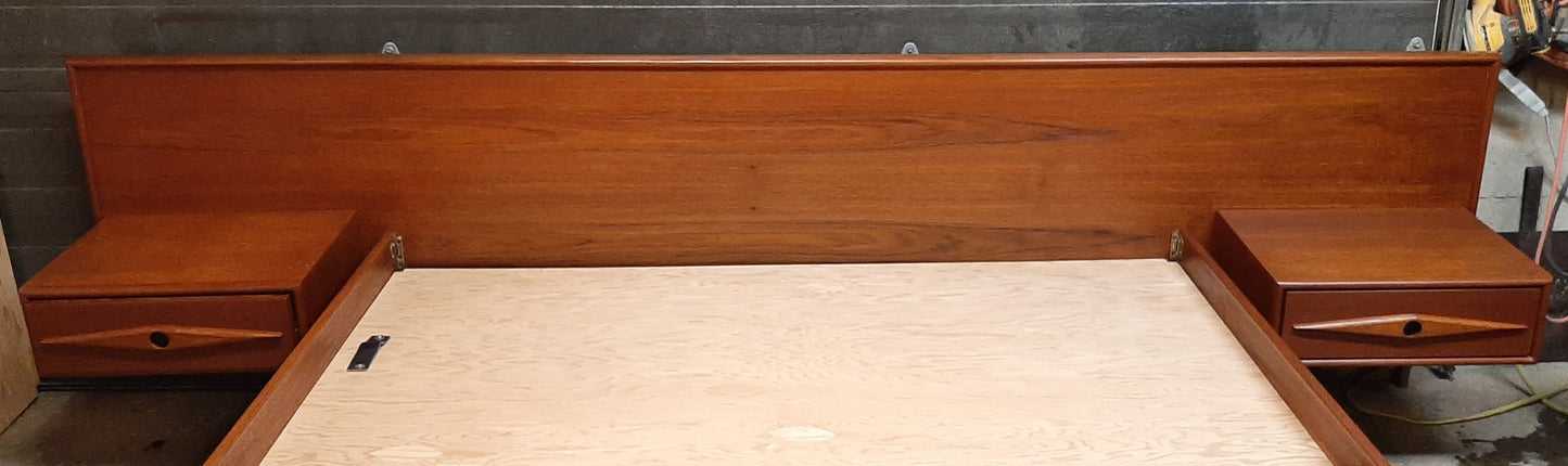 REFINISHED MCM Teak Platform Bed w floating nightstands Queen, PERFECT - Mid Century Modern Toronto