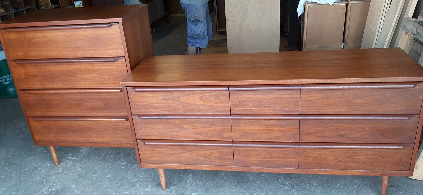 REFINISHED Compact MCM Walnut Bedroom Set: Dresser 9 Drawers, Tallboy, 2 Nightstands PERFECT - Mid Century Modern Toronto