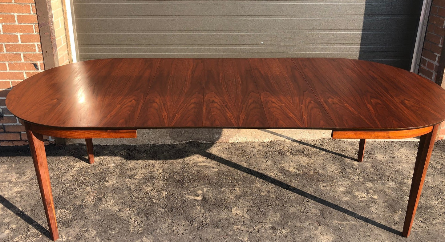REFINISHED MCM Walnut Table Extendable Oval w 3 leaves 60.5"- 95" - Mid Century Modern Toronto