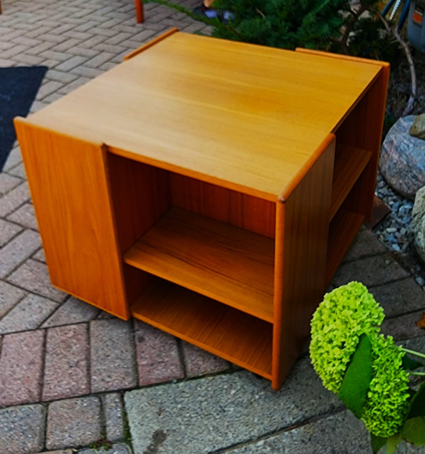 Mid Century Modern Teak Side/ End Table w Storage Large