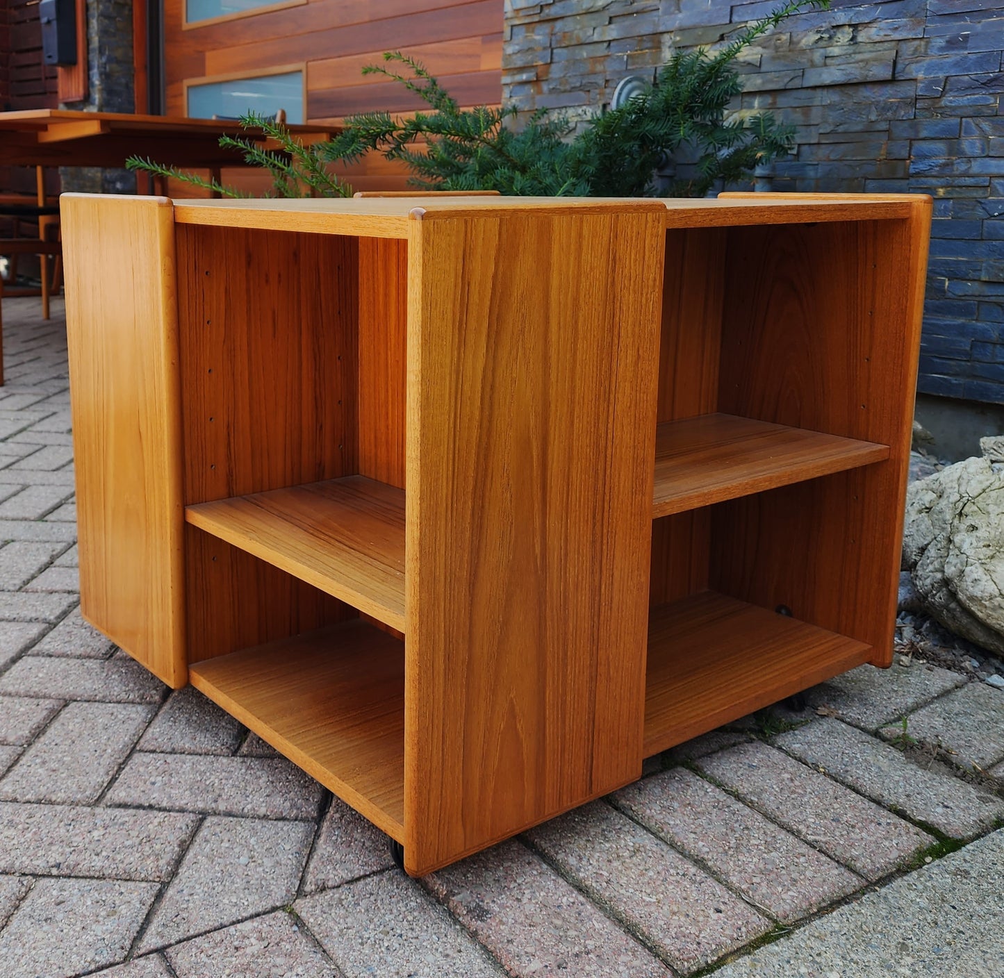 Mid Century Modern Teak Side/ End Table w Storage Large