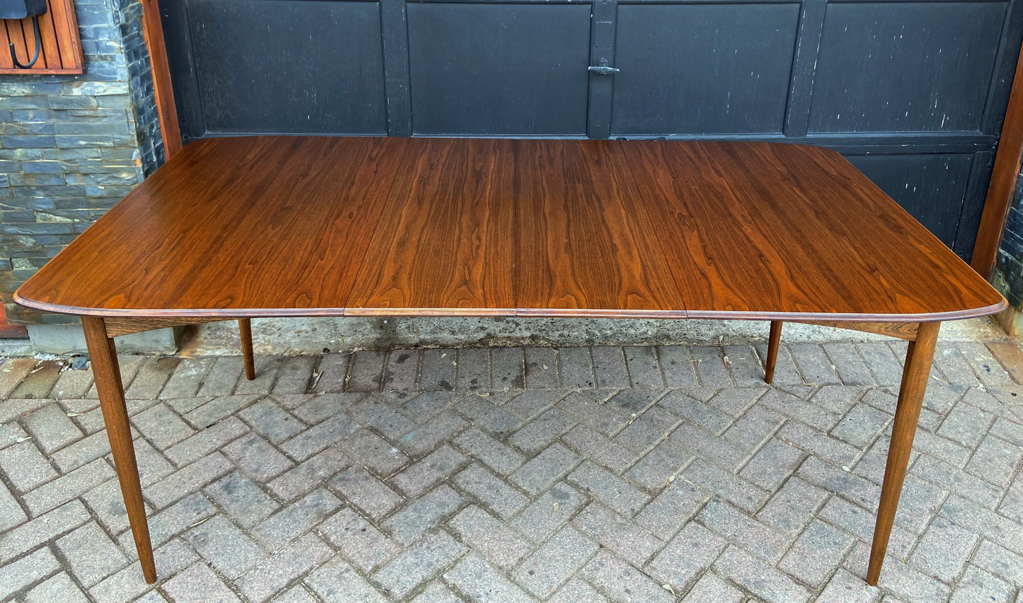 REFINISHED MCM Walnut Dining Table w 2 leaves by Deilcraft, Perfect, 4-6 ft