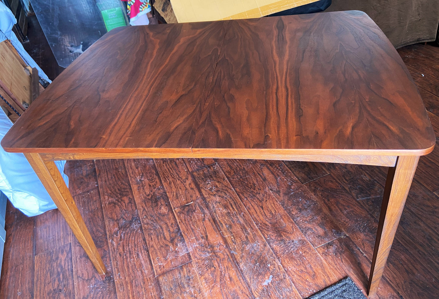 REFINISHED MCM Walnut Dining Table Extendable w 1 leaf, 4-5 ft