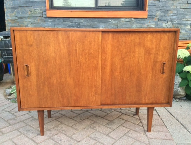 MCM Ash (Walnut finish) sideboard compact 47" - Mid Century Modern Toronto