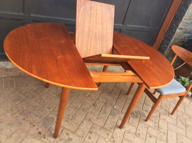 REFINISHED Small Danish MCM Teak Table Round to Oval w Butterfly Leaf 42"-57" - Mid Century Modern Toronto