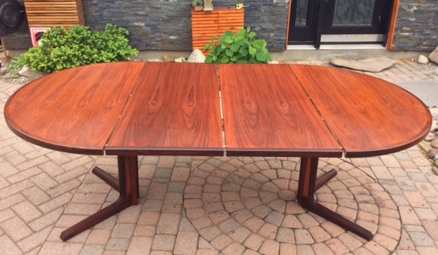 REFINISHED Danish MCM Rosewood Table Round to Oval w 2 Leaves 48"-86.5" - Mid Century Modern Toronto