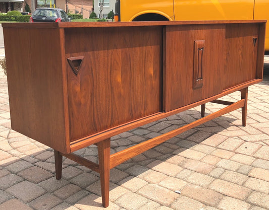 SOLD*****REFINISHED MCM Walnut Sideboard TV Console 70"perfect - Mid Century Modern Toronto