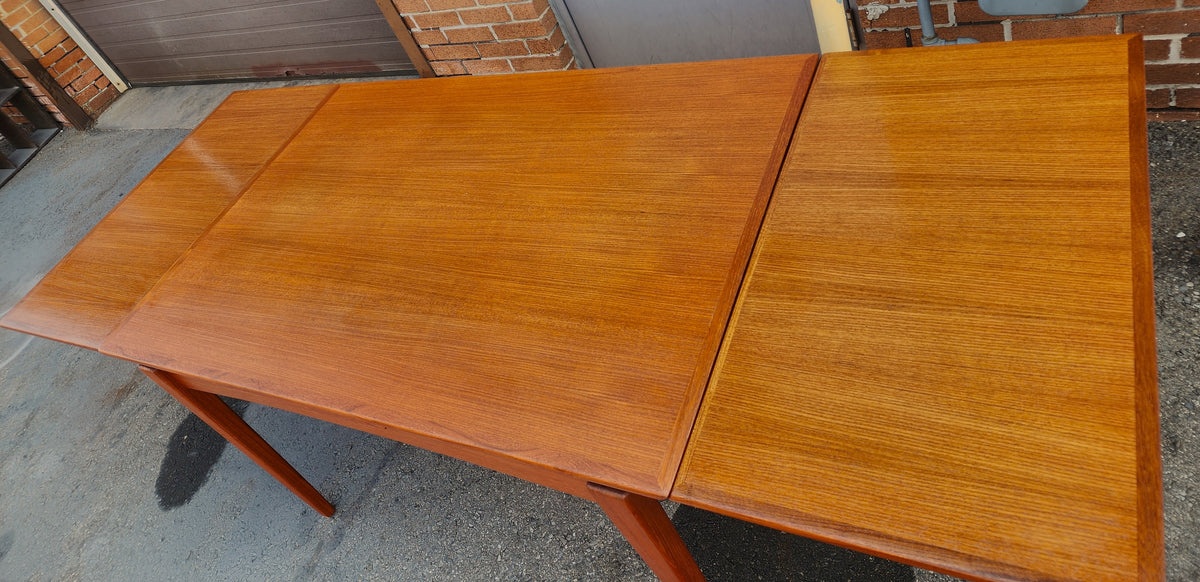 REFINISHED Danish Mid Century Modern Teak Floating Draw Leaf Dining Table 52