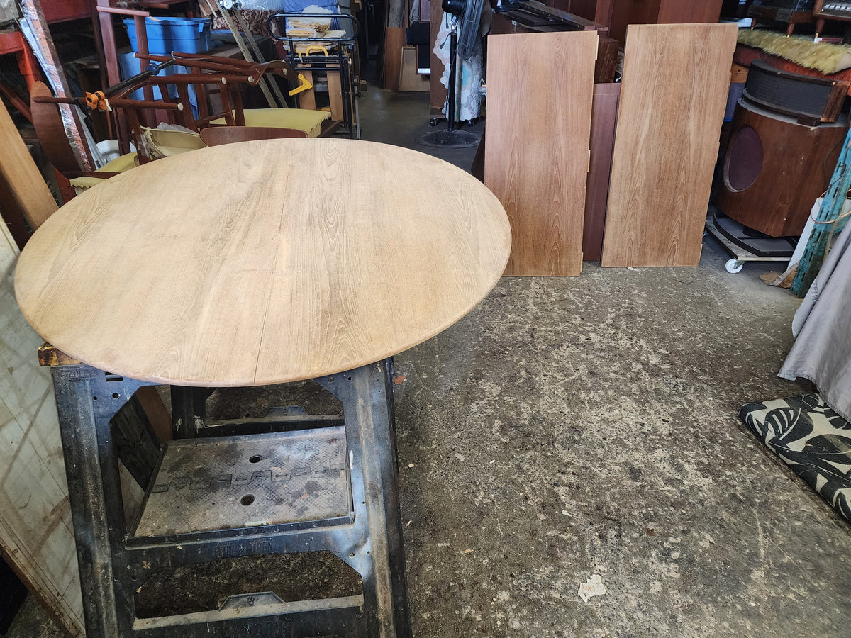 REFINISHED Danish Mid Century Modern Teak Table Round to Oval w 2 Leaves 45