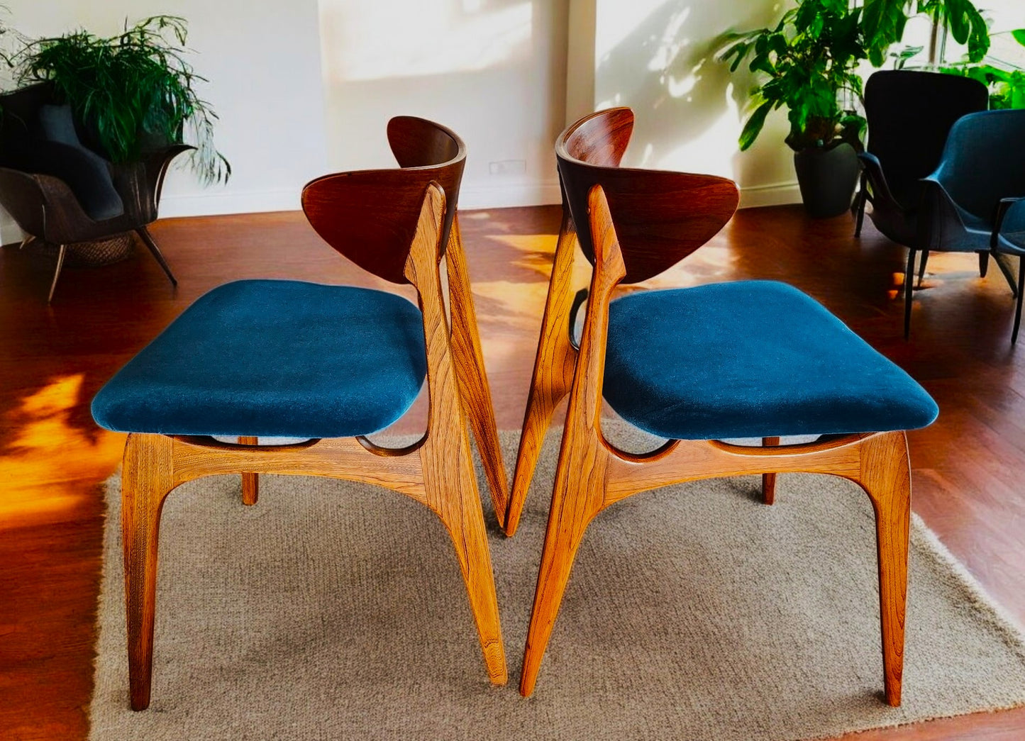 Choose Fabric! 6 REFINISHED Mid Century Modern Walnut Chairs by Deilcraft