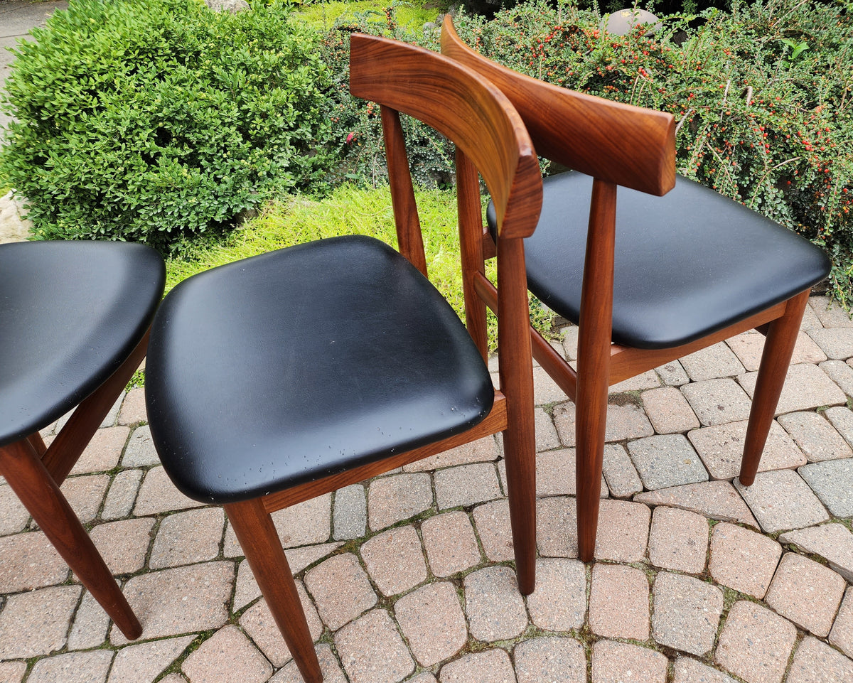 REFINISHED Danish MCM ROUNDETTE Teak Extension Table & 4 Chairs (four-legged) by Hans Olsen