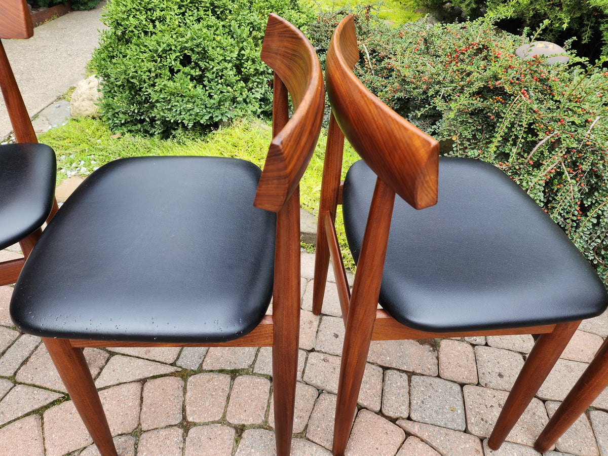 REFINISHED Danish MCM ROUNDETTE Teak Extension Table & 4 Chairs (four-legged) by Hans Olsen