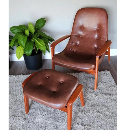 SEATING