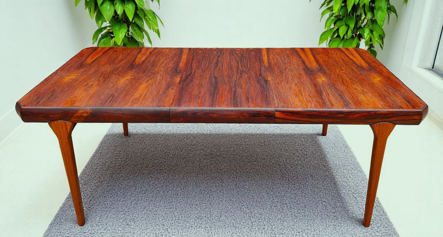 REFINISHED Danish Mid Century Modern Rio Rosewood Table 2 Leaves Selfstoring 59"-98.5"