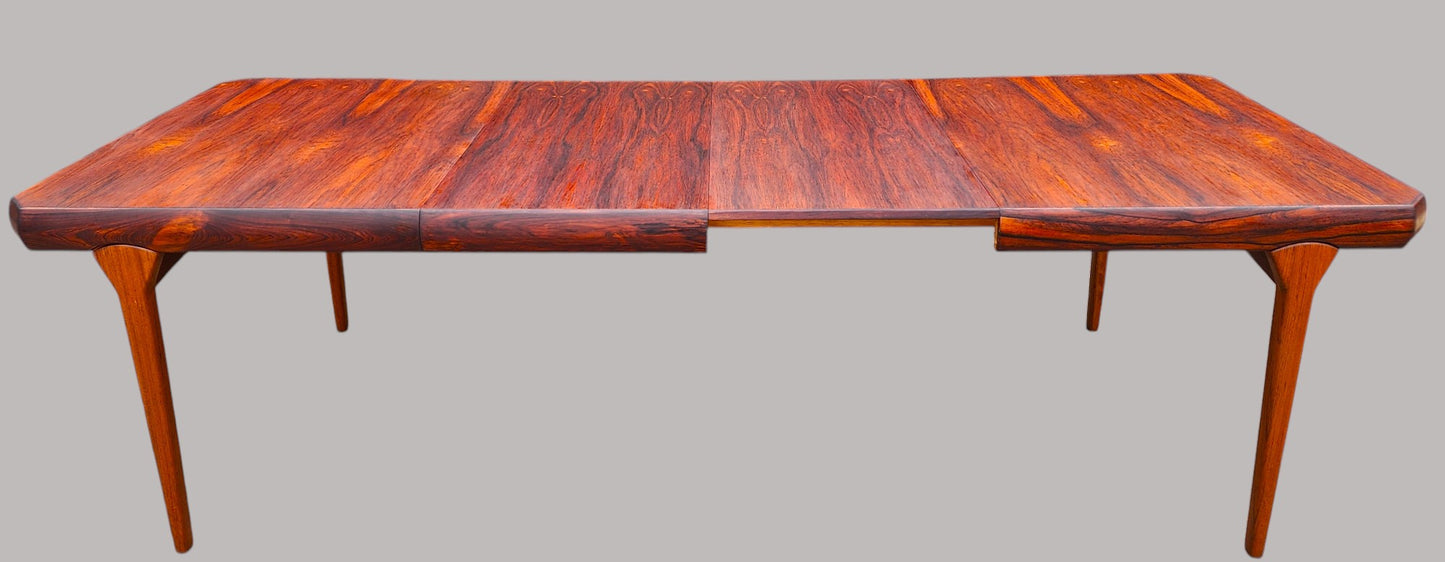 REFINISHED Danish Mid Century Modern Rio Rosewood Table 2 Leaves Selfstoring 59"-98.5"