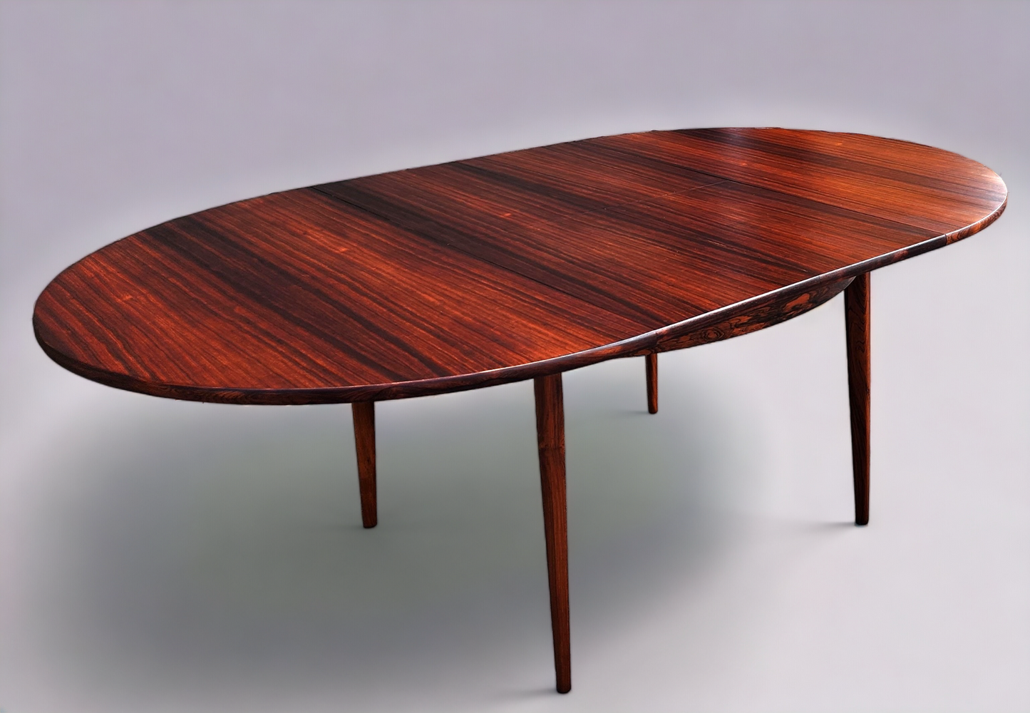 REFINISHED Danish MCM Rio Rosewood Table Round to Oval by Niels Moller 50"-78" Model 15, Selfstoring