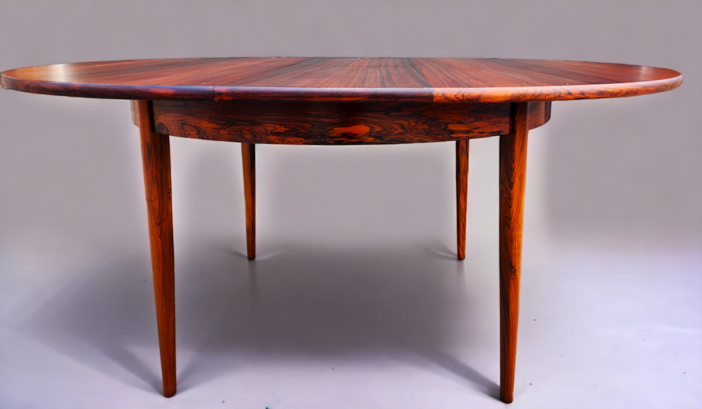 REFINISHED Danish MCM Rio Rosewood Table Round to Oval by Niels Moller 50"-78" Model 15, Selfstoring