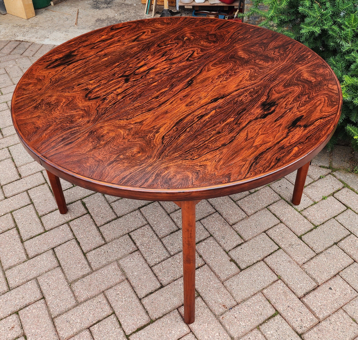 REFINISHED Danish Mid Century Modern Rio Rosewood Table Round to Oval  2 Leaves by H. Kjaernulf 47