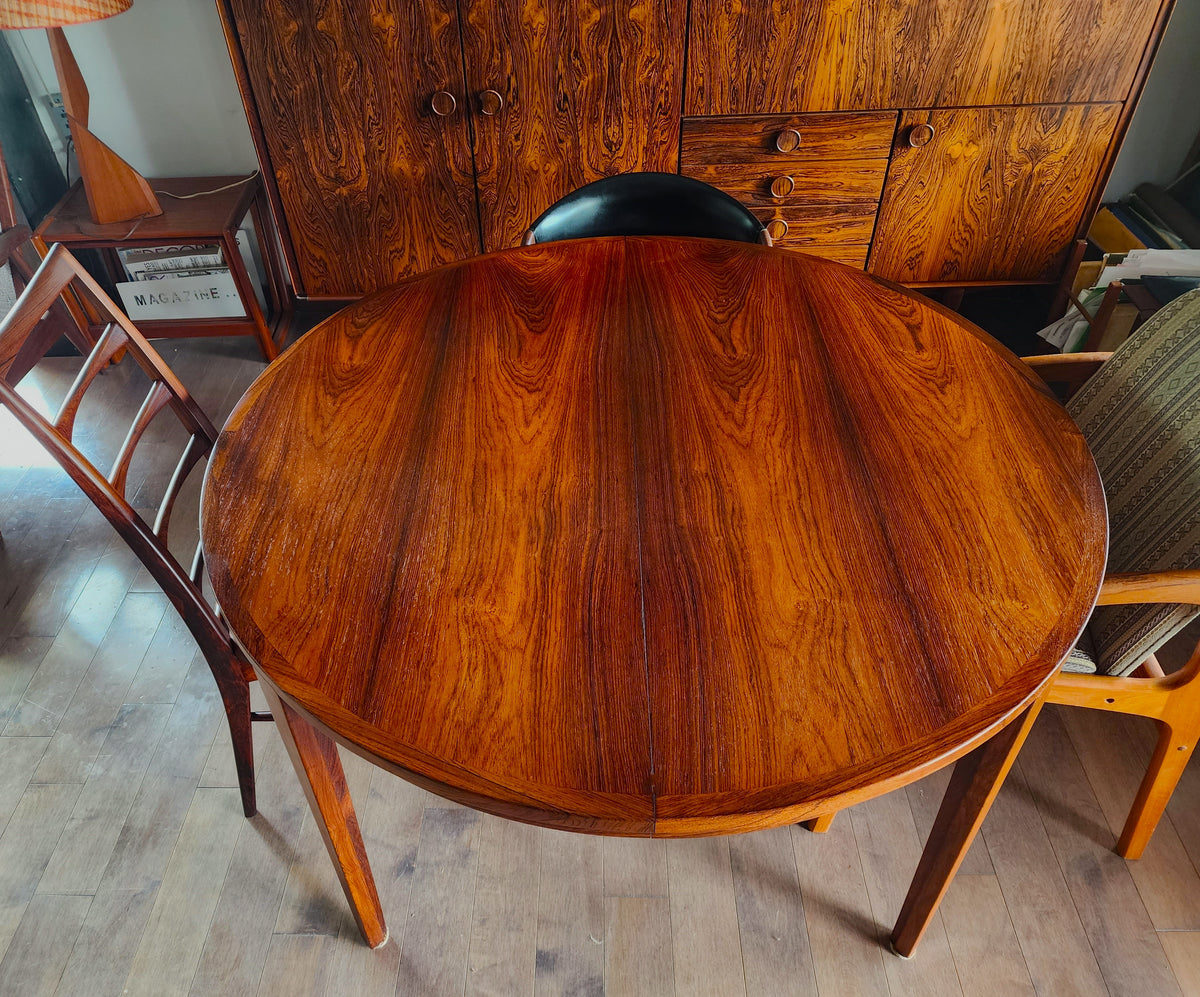 REFINISHED Danish MCM Rosewood Table Round w 2 Leaves by H.Rosengren Hansen 47
