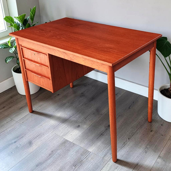 REFINISHED Danish Mid Century Modern Teak Desk Free-Standing