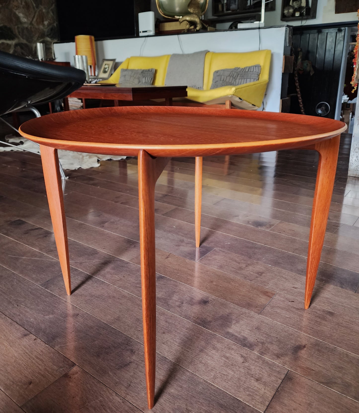 REFINISHED Danish Modern Teak Tray Table by Willumsen & Engholm for Fritz Hansen, Model 4508