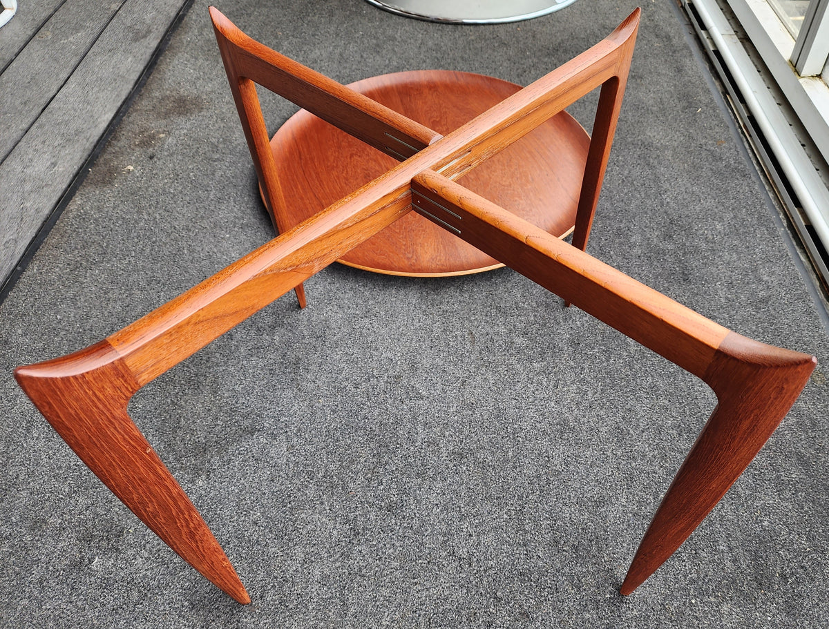 REFINISHED Danish Modern Teak Tray Table by Willumsen & Engholm for Fritz Hansen, Model 4508