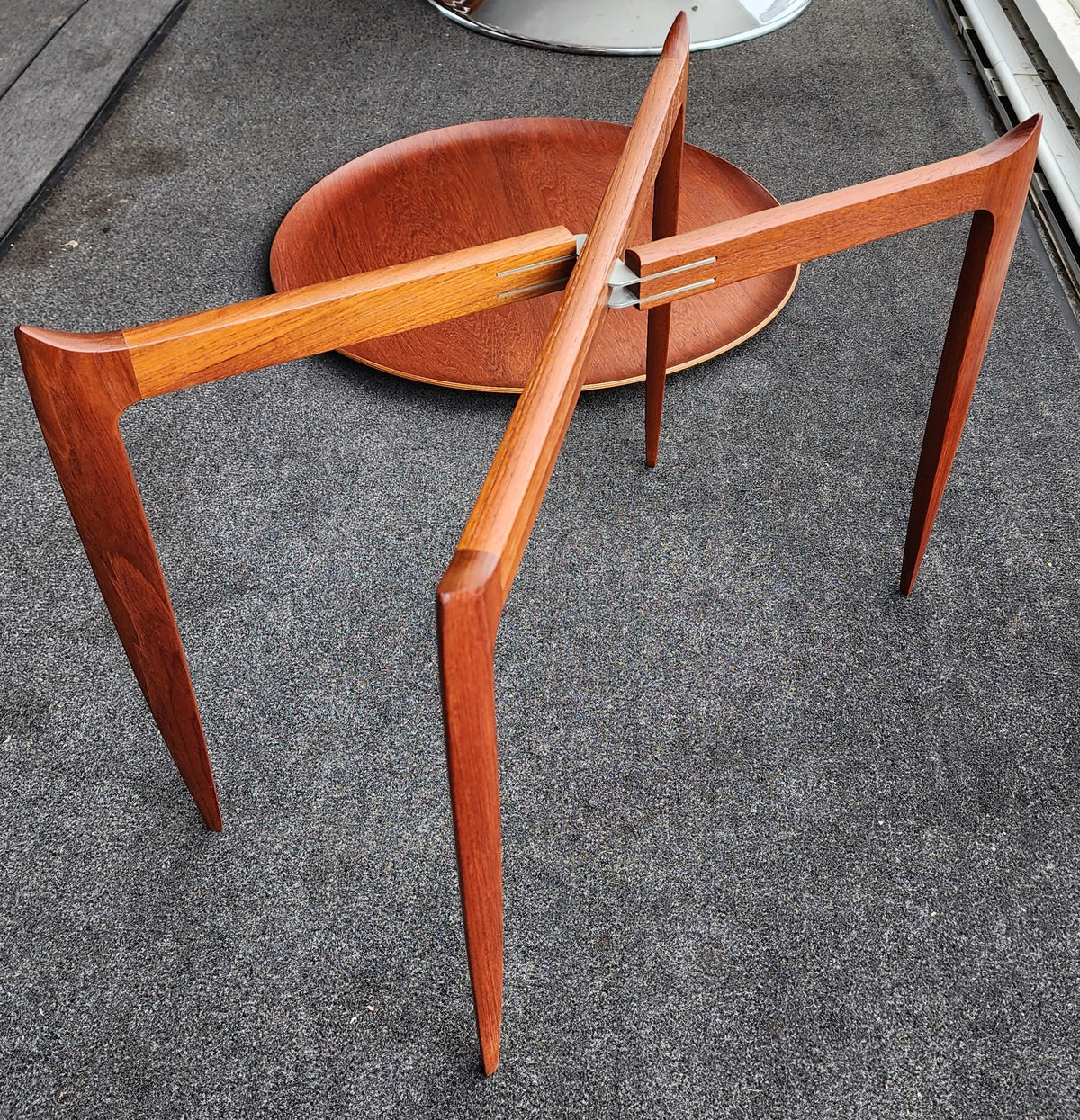REFINISHED Danish Modern Teak Tray Table by Willumsen & Engholm for Fritz Hansen, Model 4508