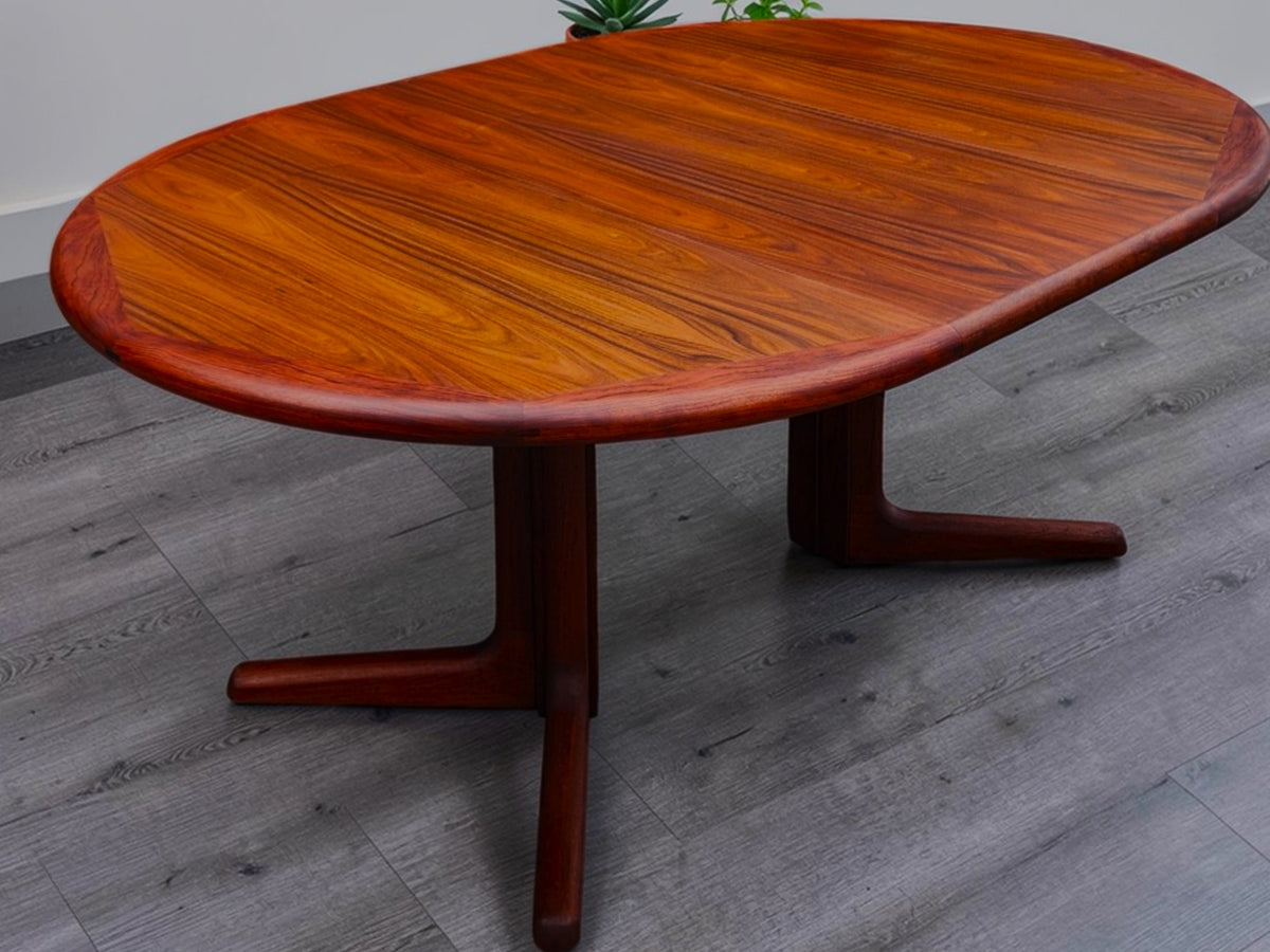 REFINISHED Danish MCM Rosewood Table Round w 2 Leaves by Dyrlund, 47