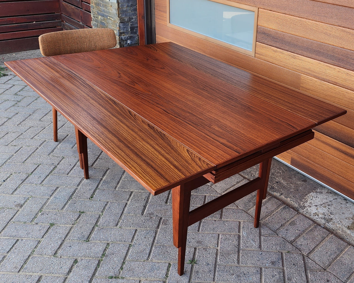 REFINISHED Danish Mid Century Modern Metamorphic Teak ‘Elevator’ Table by Kai Kristiansen, 3 Tables in 1