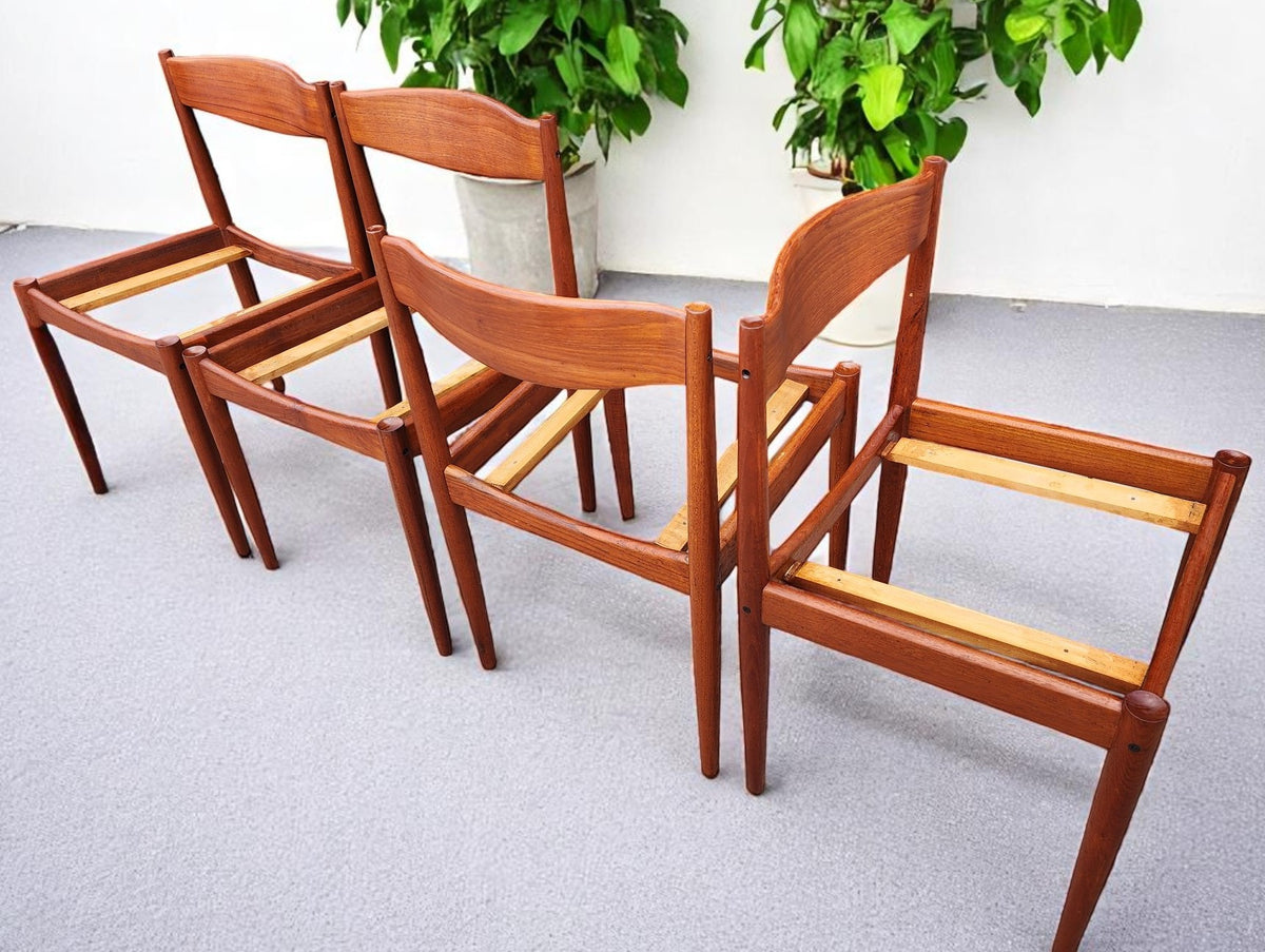 6 REFINISHED REUPHOLSTERED in wool mohair Danish MCM Teak Chairs by Bramin