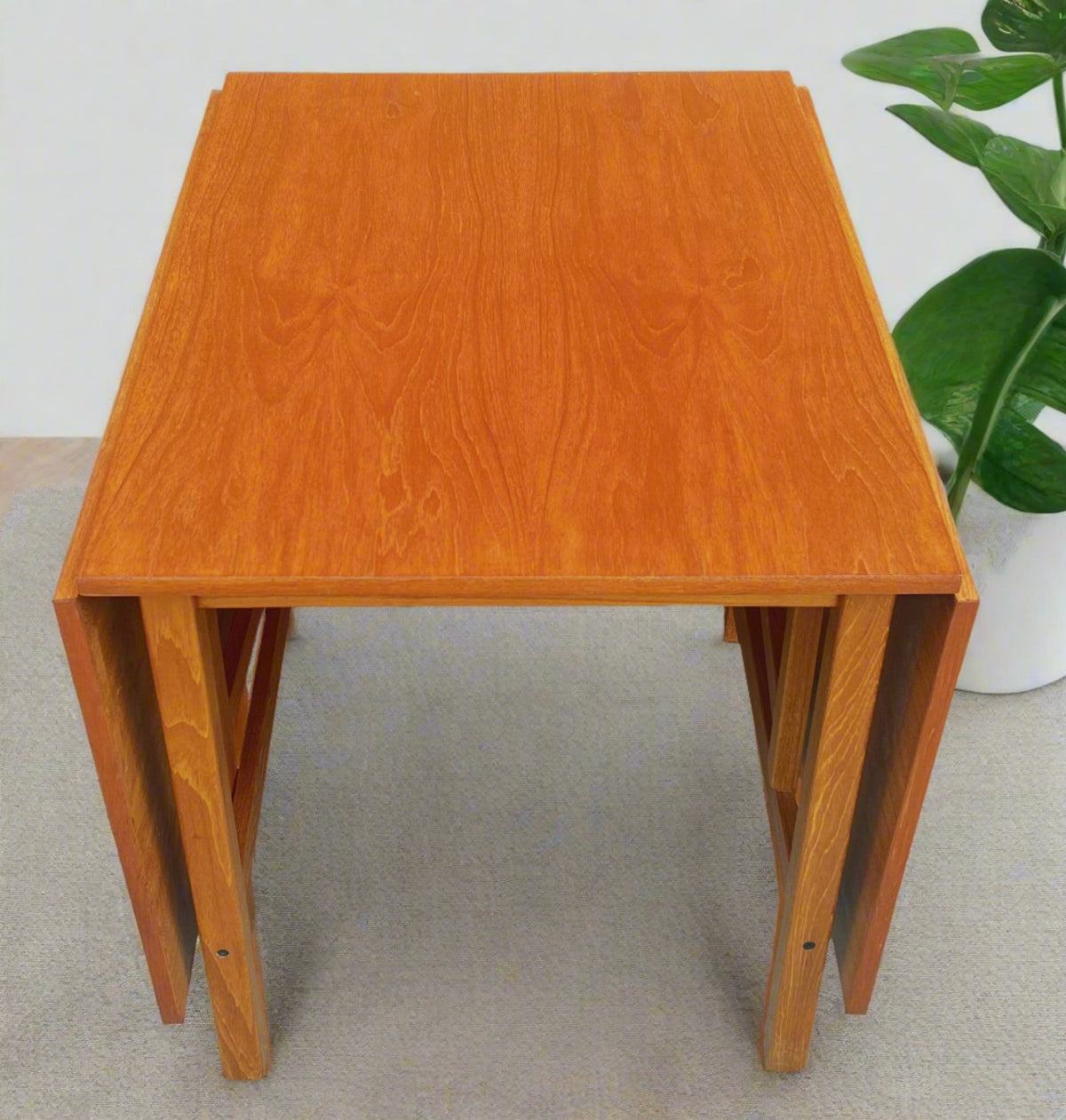 REFINISHED Danish Mid Century Modern Teak Gate-Leg/ Drop Leaf Table 27.5