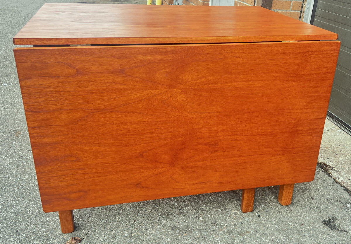 REFINISHED Danish Mid Century Modern Teak Gate-Leg/ Drop Leaf Table 27.5